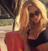 Миниатюра Индивидуалка Дубаи Фестивальный Фотография 