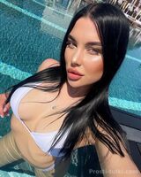 Миниатюра Индивидуалка Мария Фестивальный Фотография 