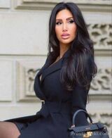 Миниатюра Массажистка Эмили Центральный Фотография 