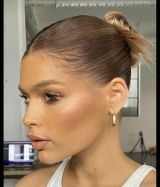 Миниатюра Индивидуалка Маримат Фестивальный Фотография 