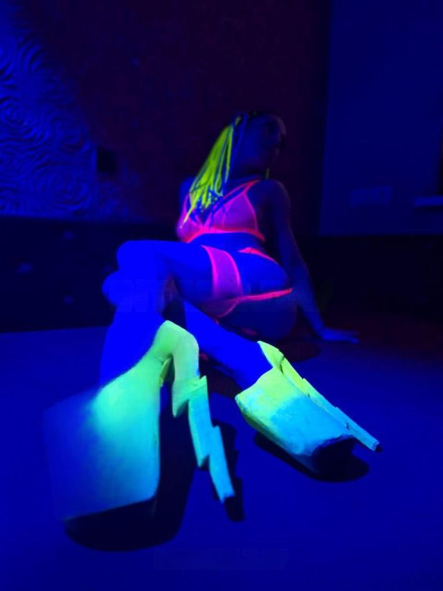 Массажистка Малышка Фотография 