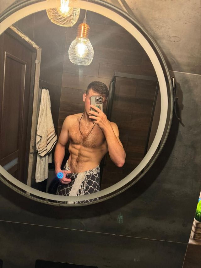 Мужчина Толик Фотография 